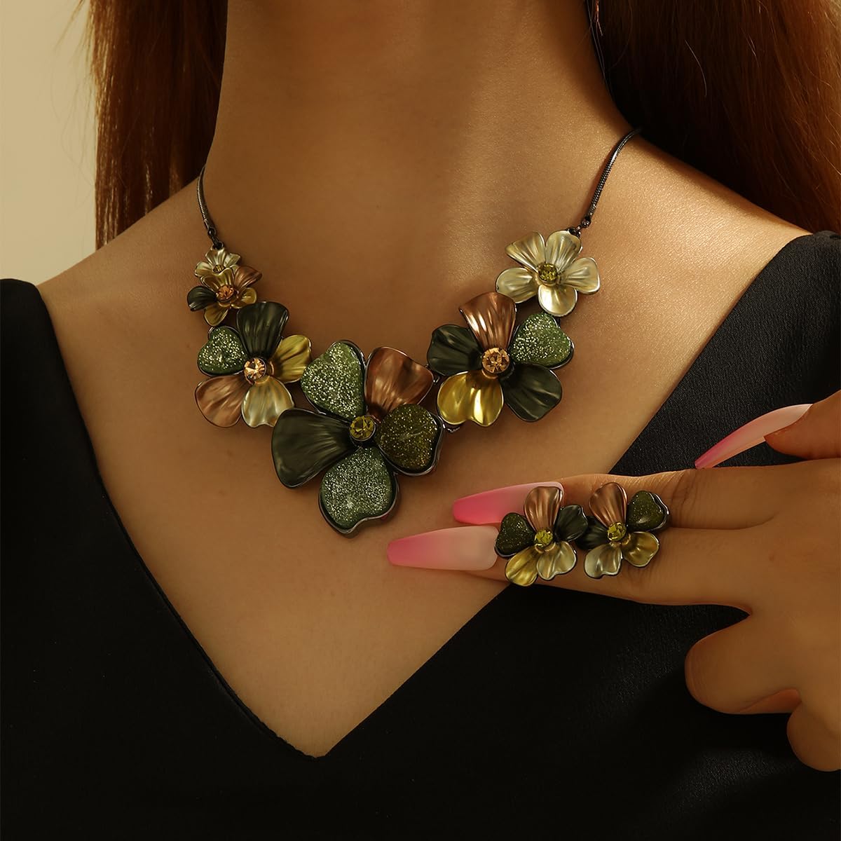 Floral Motif Necklace and Stud Earrings Set