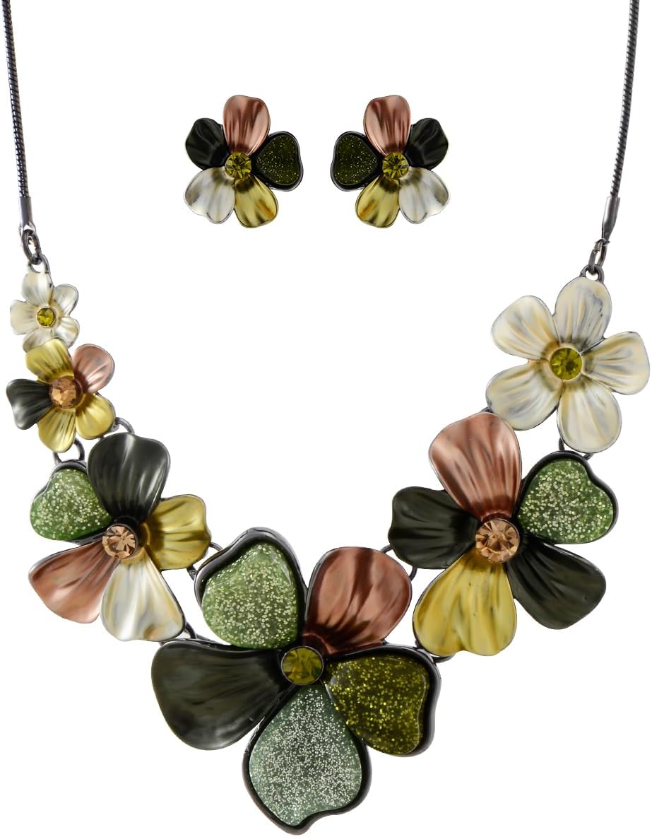 Floral Motif Necklace and Stud Earrings Set